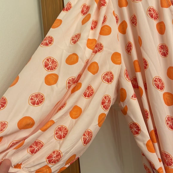 Glamorous Curve grapefruit print wrap dress, size 20. - Picture 2 of 11